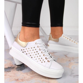 Deportivas de mujer de piel con remaches blancos Filippo 5
