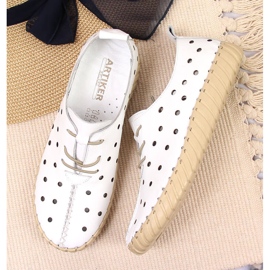 Zapatos confort calados Artiker blanco 5