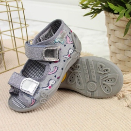 Zapatillas de estar por casa de niña con velcro Befado plateado gris 3