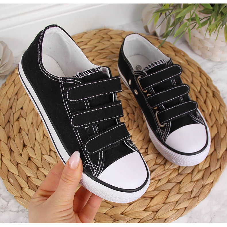 Deportivas bajas de niño Atletico negras con cierres de velcro negro 1