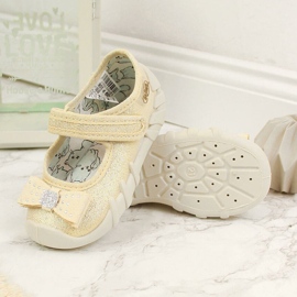 Bailarinas de niña con velcro beige con lazo Befado 3
