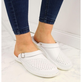 Babucha mujer blanca Helios 275 de piel sanitaria blanco 5