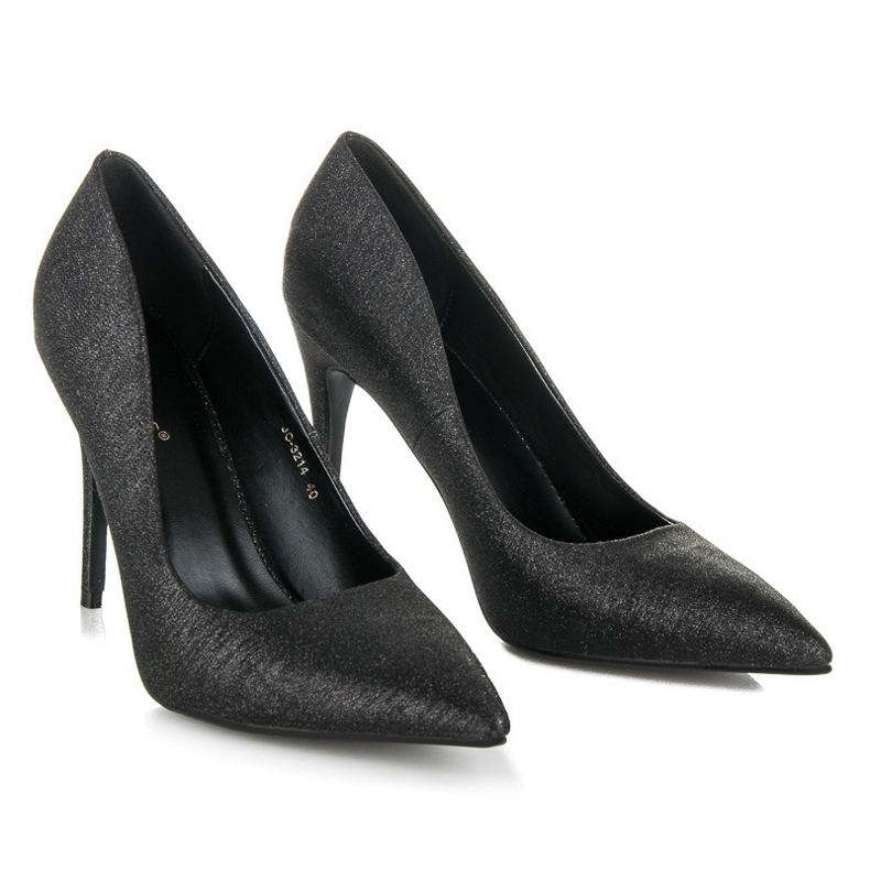 Tacones altos con brillo negro 1