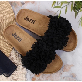 Babucha mujer negra con flor Jezzi negro 4