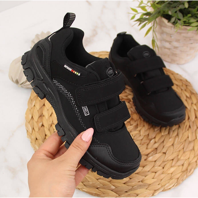 Zapatillas de trekking impermeables para niños American Club impermeables con velcros negros 1