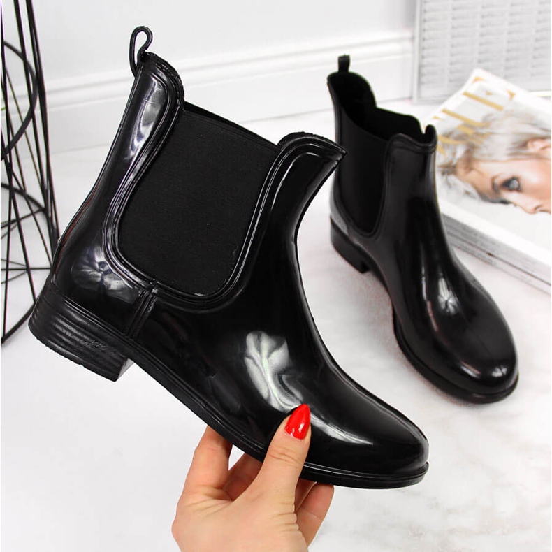 Chanclos mujer lacado negro T.Sokolski Jodhpur botas 2