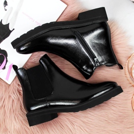 Negro Botines Chelsea lacados en negro con aislamiento de Sergio Leone 2