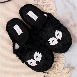 Pantuflas de mujer de pelo negro Cloxx con orejas 3
