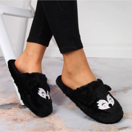 Pantuflas de mujer de pelo negro Cloxx con orejas 1