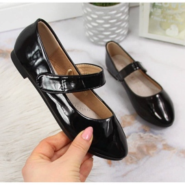 Bailarinas de niña con velcro lacado negro Potocki 1 Bailarinas de niña con velcro lacado negro Potocki 1