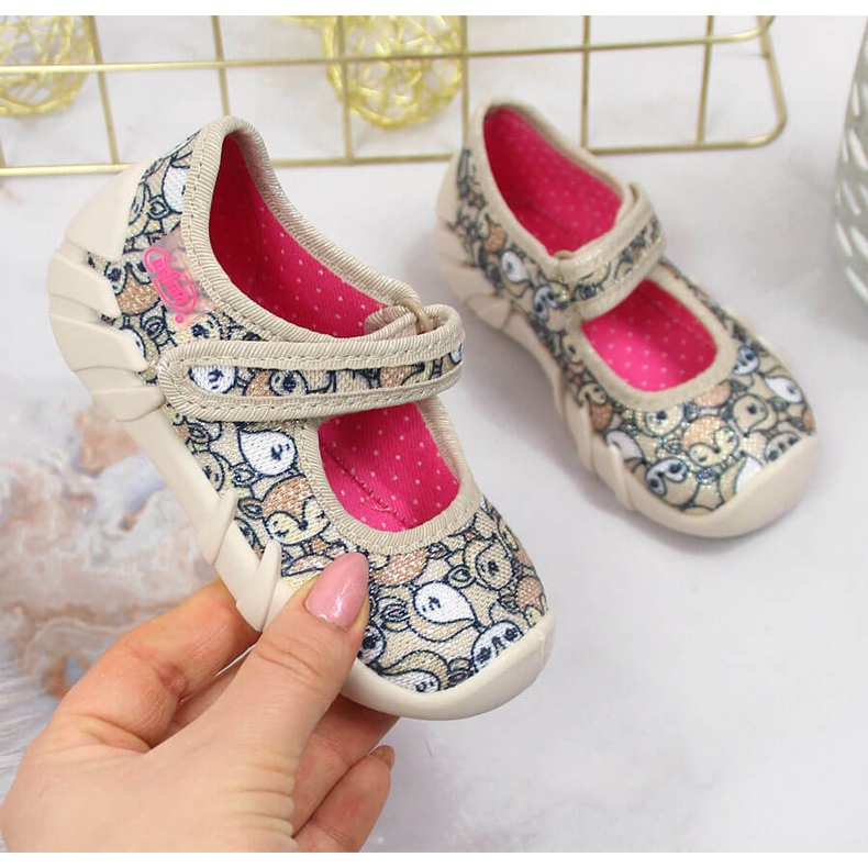 Bailarinas para niña con velcro beige en zorros de Befado 1