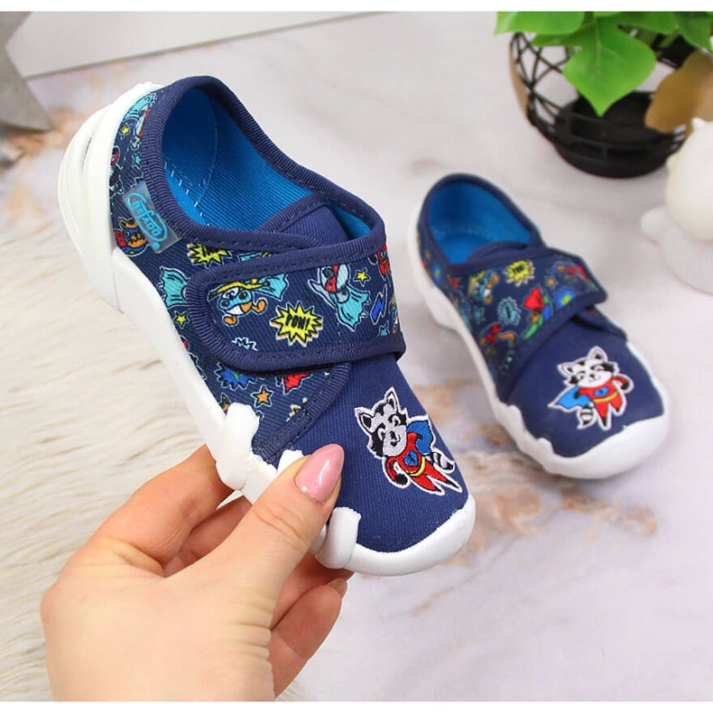 Zapatillas de casa de niño para guardería con velcro azul marino Befado 1