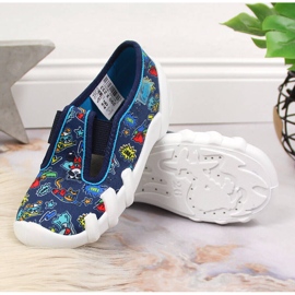 Zapatillas de niños para jardín de infantes en los elásticos azul marino de Befado. 4