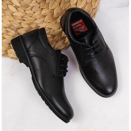 Zapatos negros de vestir para niño del American Club 4