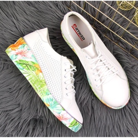 Zapatos de mujer en piel con cuña Artiker blanco 4