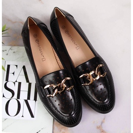 Zapatos negros calados con cadena Potocki 2