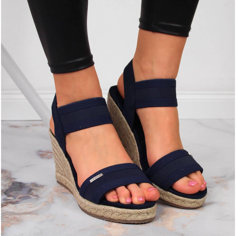Sandalias alpargatas con cuña azul marino Big Star JJ274977 2