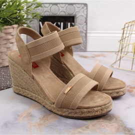 Sandalias alpargatas con cuña beige Big Star JJ274978 6