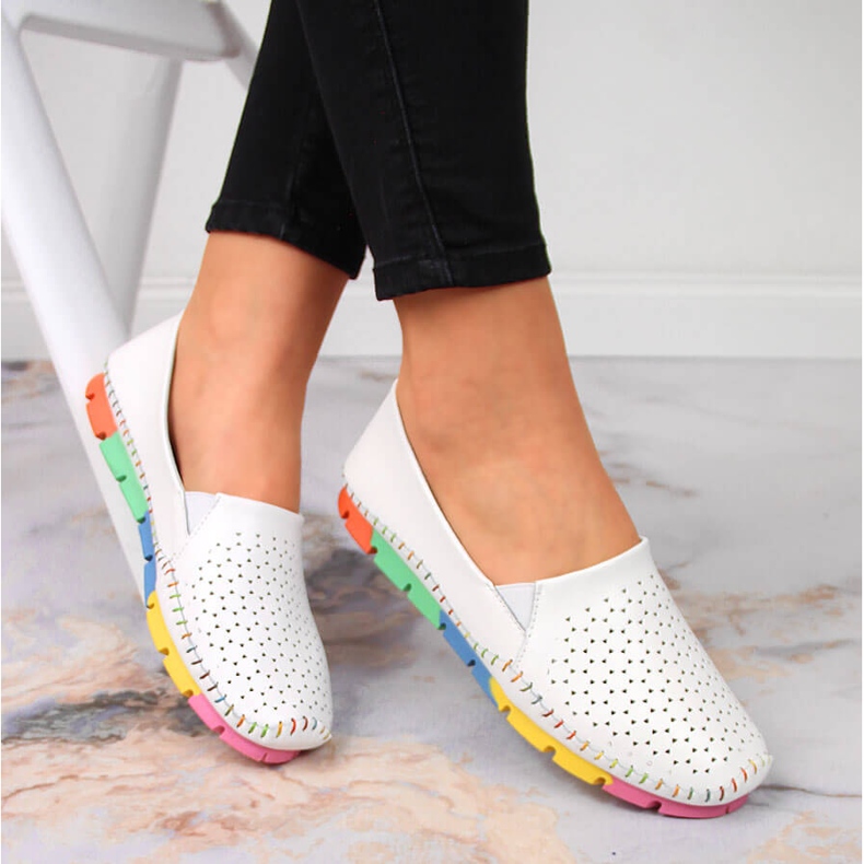 Zapatos mujer Artiker cómodos piel blanca 1