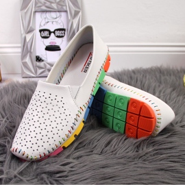 Zapatos mujer Artiker cómodos piel blanca 7
