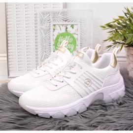 Zapatillas de mujer en la plataforma blanca de Bugatti. 4
