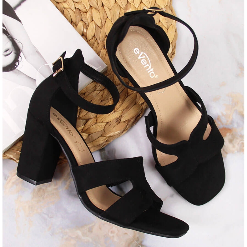 Sandalias de mujer negras eVento en el puesto. negro 2