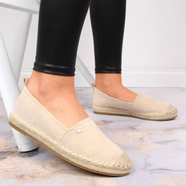 Alpargatas slip on beige para mujer eVento 6