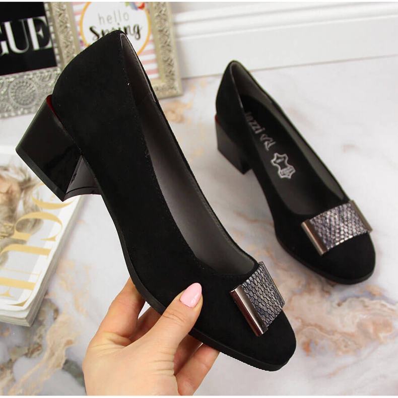 Zapatos de salón sobre bloque de ante negro Jezzi 1