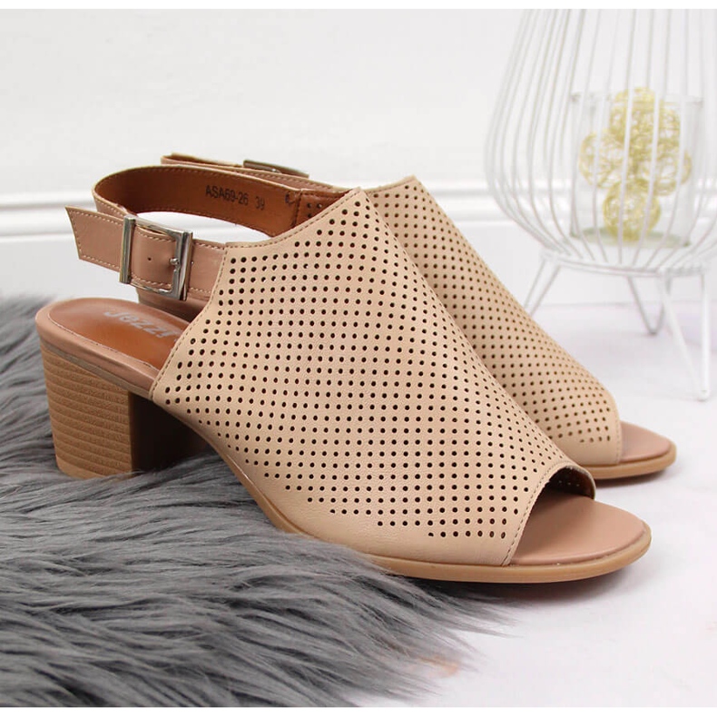 Sandalias mujer, caladas, beige Jezzi 2