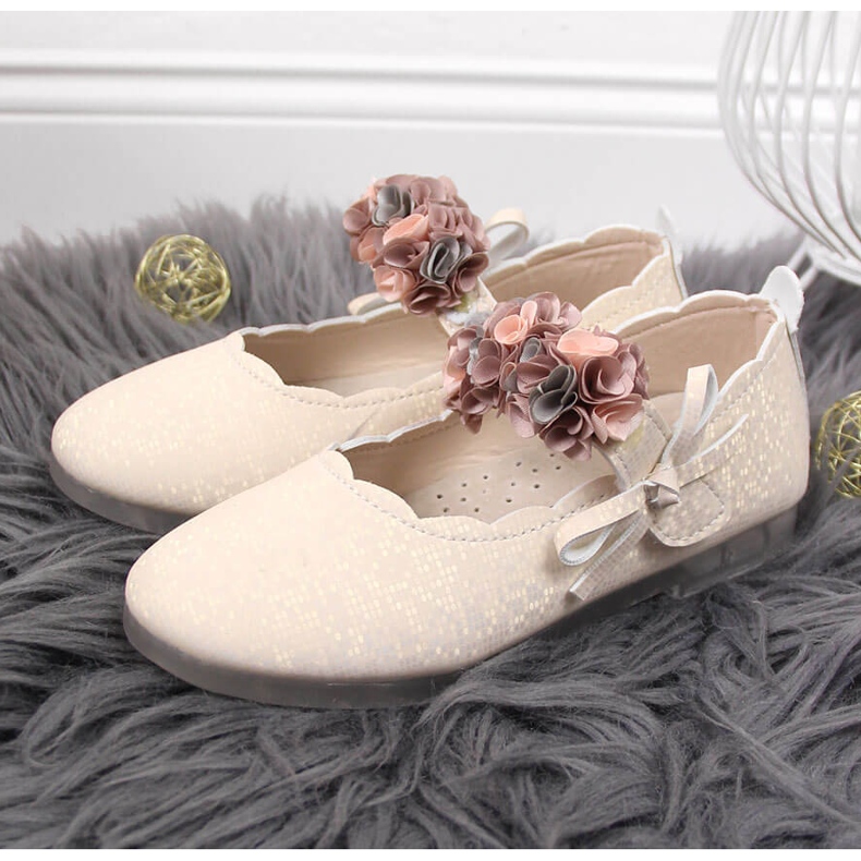 Bailarinas de niña con velcro y flores Vinceza beige 2