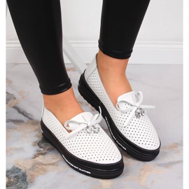 Zapato mujer piel blanco calado con cuña Artiker 6