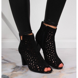 Botas de primavera de mujer en un poste calado Jezzi negro 7