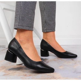 Zapatos de tacón sobre poste decorativo en Jezzi negro 5