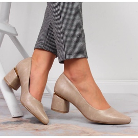 Bombas en un poste Jezzi beige decorativo 3