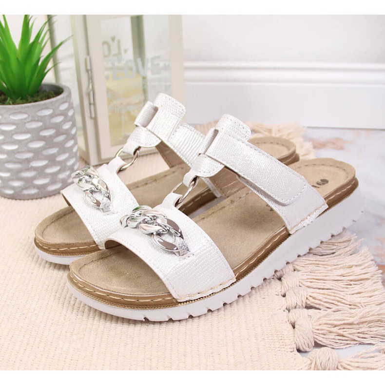 Zapatillas casa mujer Inblu velcro blanco con cadena 2