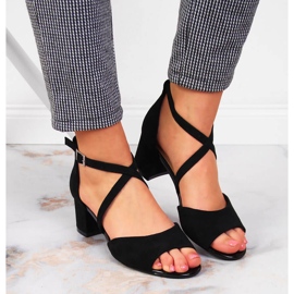 Sandalias de mujer en el poste negro de Sergio Leone 7
