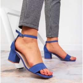 Sandalias de mujer en el post azul de Vinceza 6
