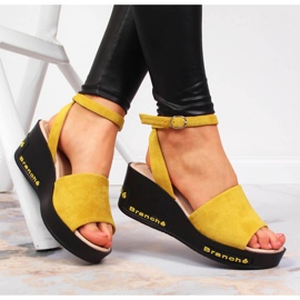 Sandalias de mujer Vinceza amarillas con tacón de cuña amarillo 4