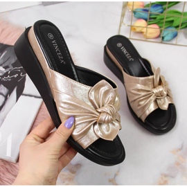 Babucha mujer cuña dorada Vinceza dorado 1