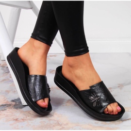 Zapatillas casa mujer cuña negras con lazo Vinceza negro 2
