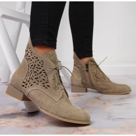 Botines piel serraje calados beige Juma 6