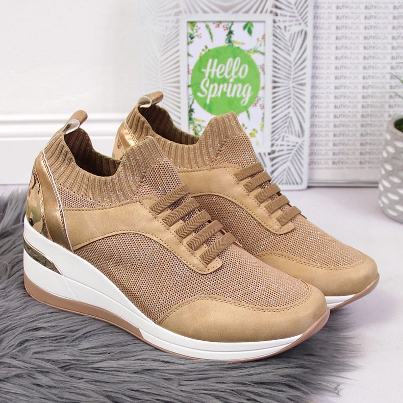 Zapatos brogue de mujer con cuña, sin cordones, beige Artiker 2 Zapatos brogue de mujer con cuña, sin cordones, beige Artiker 2