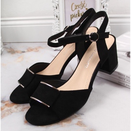 Sandalias negras de Sergio Leone en el puesto negro 2