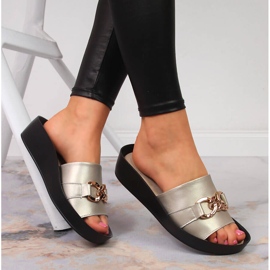 Babucha mujer de piel con cadena dorada Filippo dorado 1