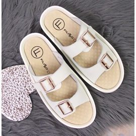 Babucha mujer en piel con hebillas blanco Filippo 4