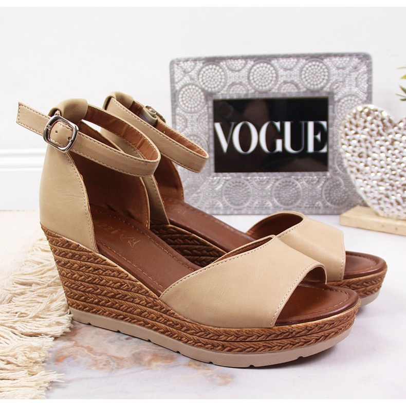 Sandalias mujer beige con cuña Jezzi 1