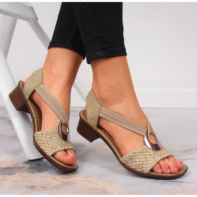 Sandalias mujer beige con tacón Rieker 62664-61 1