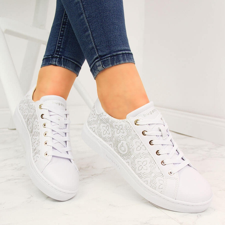 Sneakers para mujer blanco Bugatti JJ253157 1