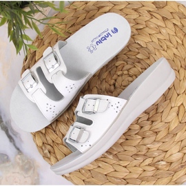 Pantuflas cuña sanitaria Inblu para mujer en color blanco 6