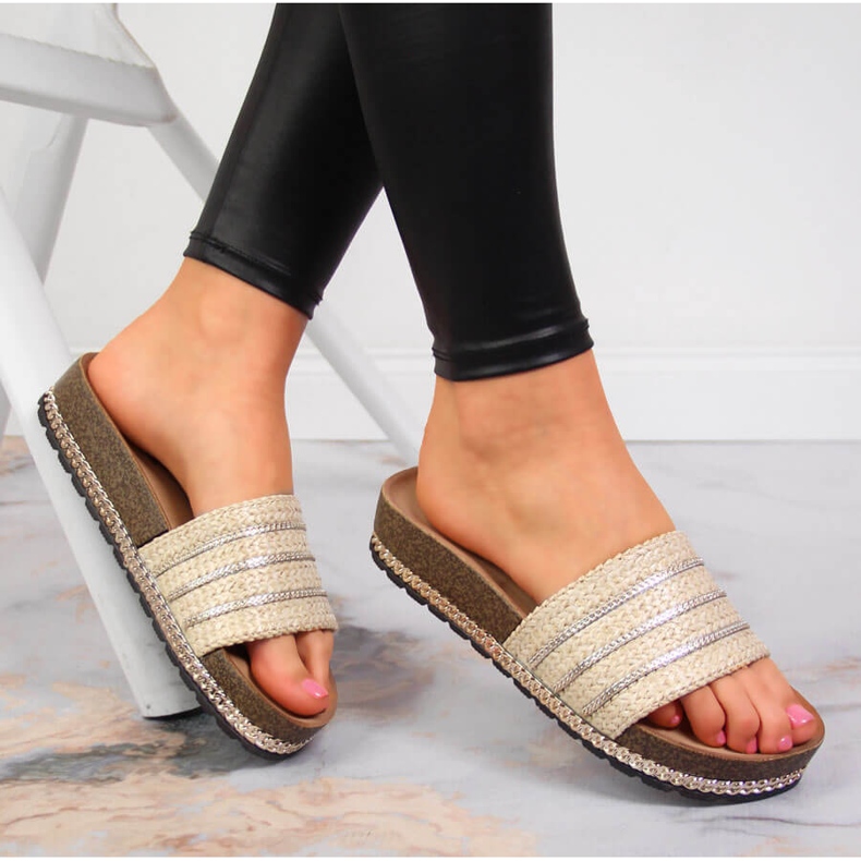 S.Barski Pantuflas beige de mujer con plataforma de S. Bararski 1